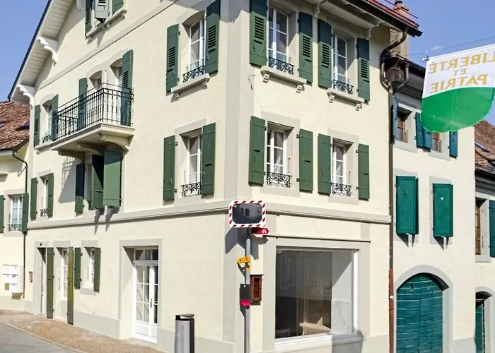 Zogbi Hospitality 2 *