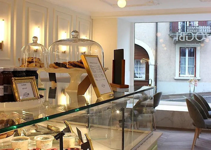 Zogbi Hospitality 2 *